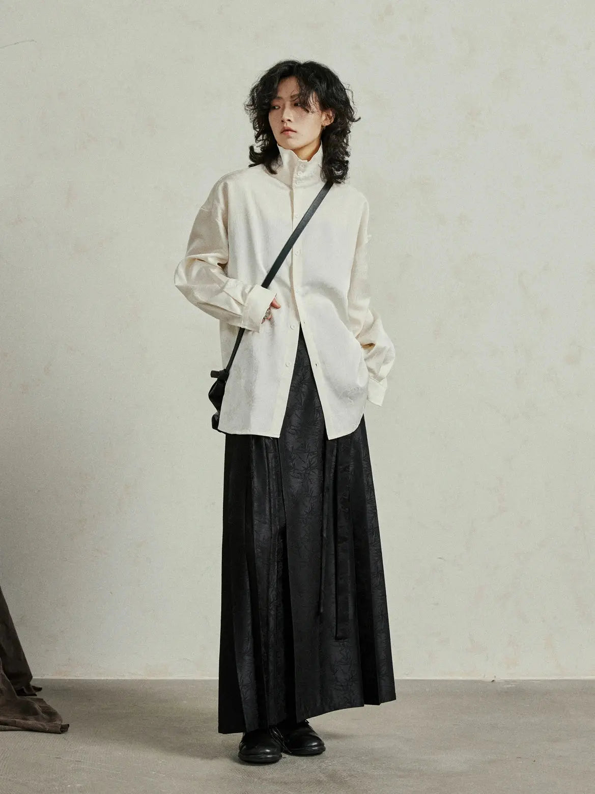 UMI MAO Yamamoto Dark Top Unique Design Sense Spring Chinese Vintage Standing Neck Jacquard Satin Long Sleeved Shirt Shakespare