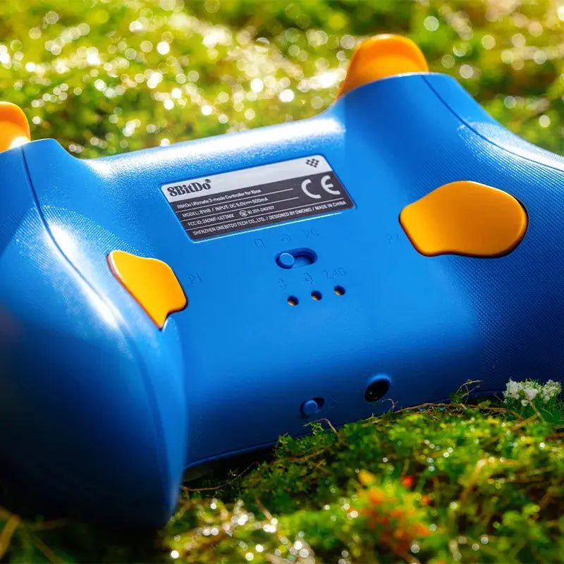 8BitDo Ultimate 3-mode Controller for Xbox, Compatible Windows, Apple and Android - Rare 40th Anniversary Edition Shakespare