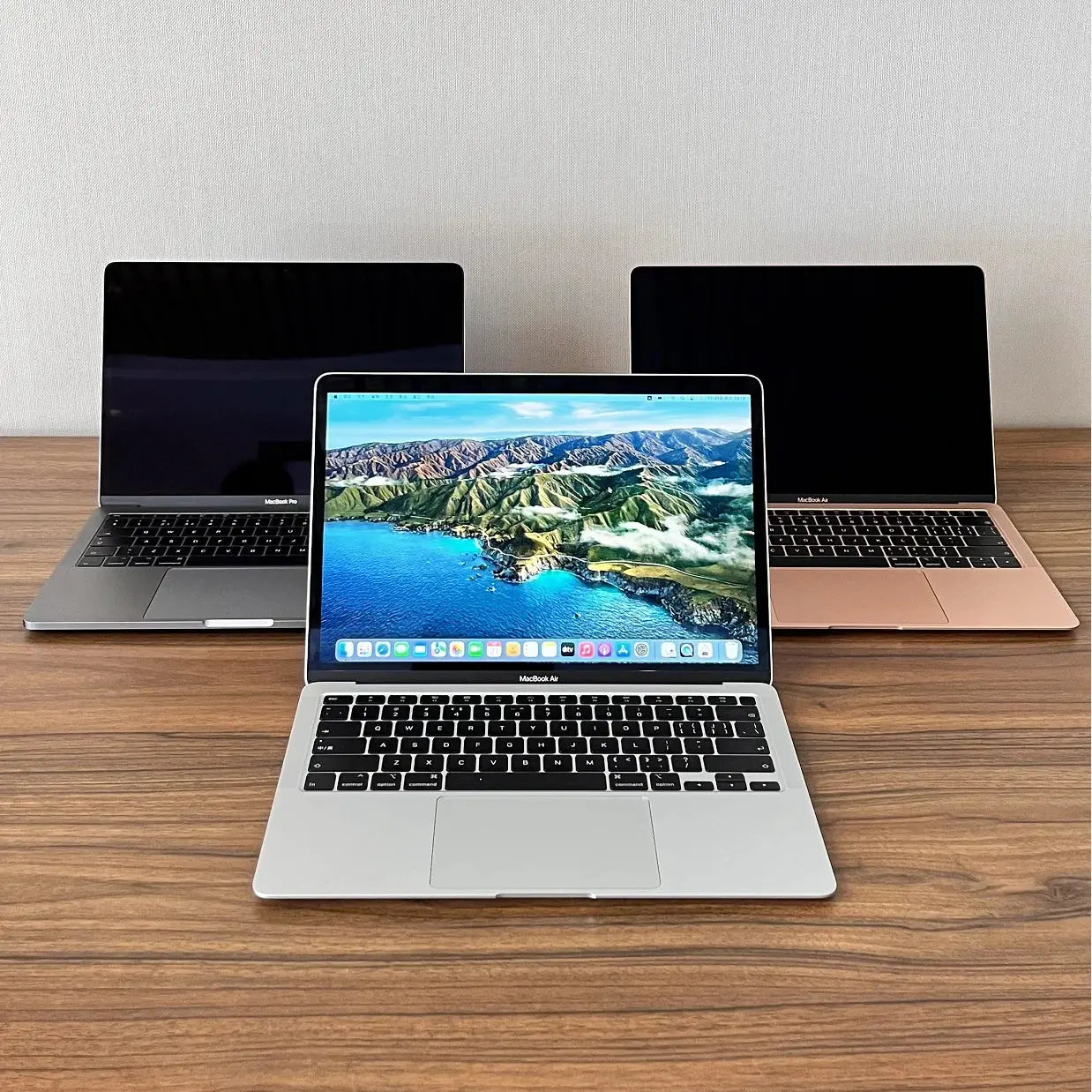 2016 MacBook Pro Pro450 Intel i7 15Inch Touch ID，Touch Bar,control keyboard 256G/512G/1TB 8G/16G/32G RAM notebooks Laptop. Shakespare