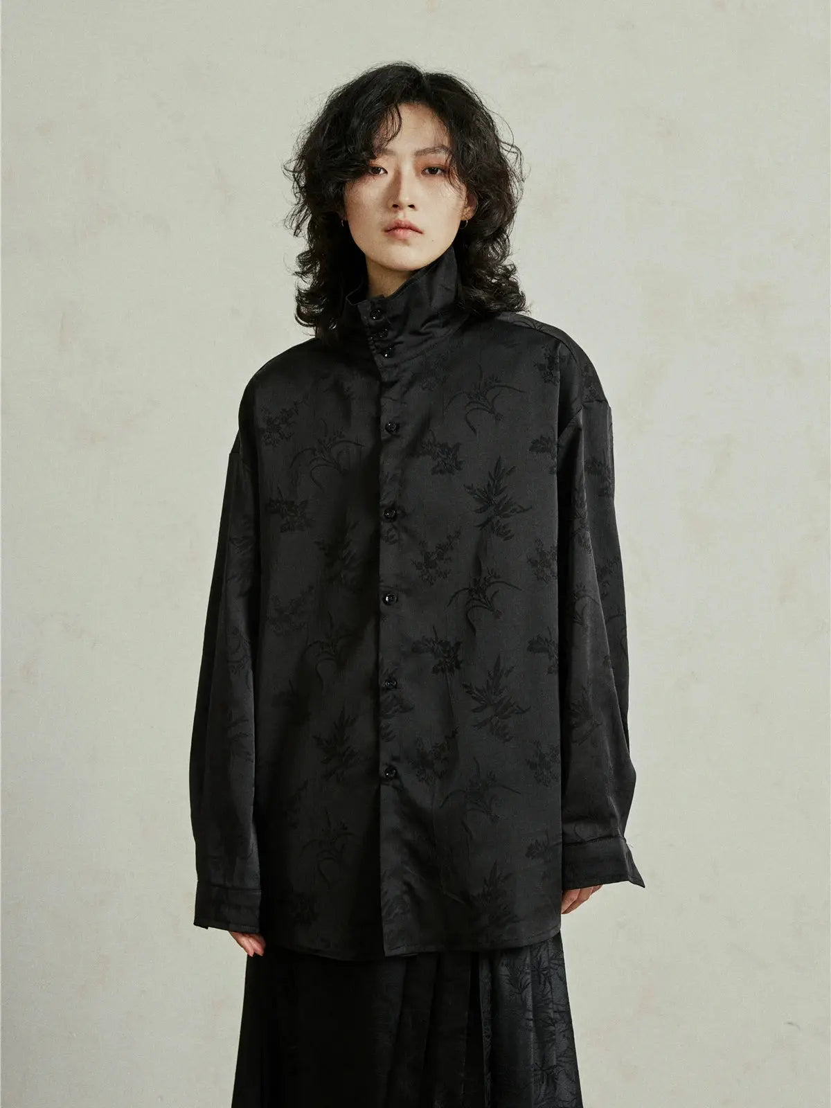 UMI MAO Yamamoto Dark Top Unique Design Sense Spring Chinese Vintage Standing Neck Jacquard Satin Long Sleeved Shirt Shakespare