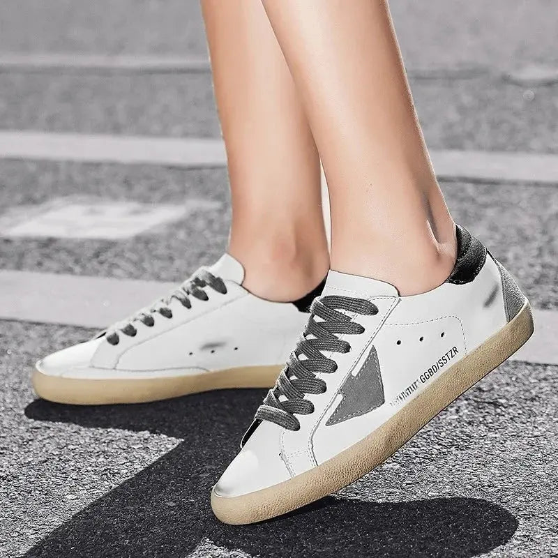 2025 New Couple Sports Shoes, Flat Anti-slip Skateboarding Shoes, Couple Retro Dirty White Shoes, Student Couple Shoes Shakespare